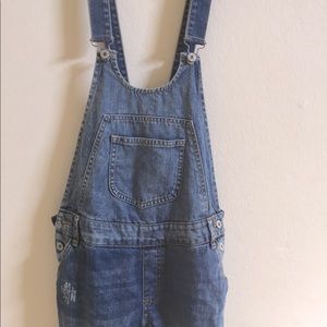 Zara boyfriend overalls, size xs run big